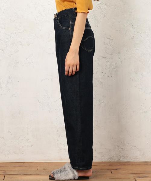 Lee（リー）の「[別注]CB LEE(リー)×GLR ハイウエスト テーパード デニムパンツ ◆（デニムパンツ・レディース・ブラック/ネイビー・MEDIUM/SMALL）」の5枚目の写真