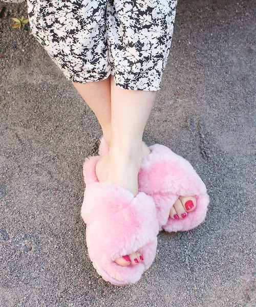 EMU Australia（エミューオーストラリア）の「【emu】MAYBERRY ファー サンダル（サンダル・レディース・ピンク/マスタード/ブルー系その他/レッド系その他/オリーブ/ピンク系その他/ベージュ/ブラック/チャコールグレー/ネイビー/ターコイズブルー/グレー/ブラウン系その他・23cm/24cm/25cm/8/7/6/5/26cm/22cm/9）」の12枚目の写真