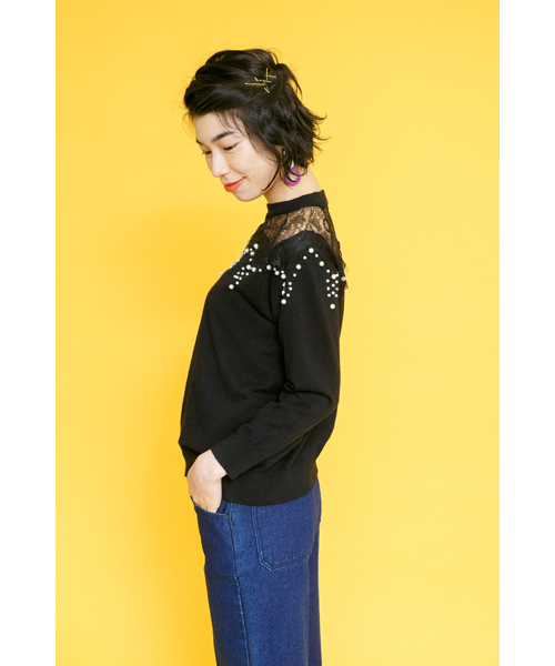 DOLLUPOOPS（ドールアップウップス）の「<doll up oops> 肩レース　パール付ニット（ニット/セーター・レディース・ブラック/杢グレー・38）」の5枚目の写真