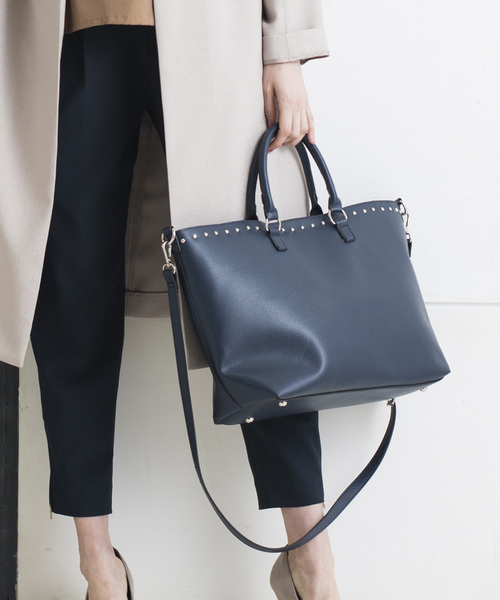 RIVE DROITE（リヴドロワ）の「【A4サイズ収納可】丸メタルトートバッグ（ハンドバッグ・レディース・ネイビー/イエロー・FREE）」の2枚目の写真