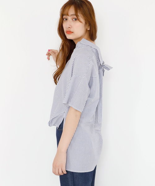 earth music&ecology(アースミュージックアンドエコロジー)の「・バックリボンスキッパーシャツ(シャツ/ブラウス・レディース・ブルー系その他/グレー系その他3/オフホワイト/ライトベージュ・FREE)」の4枚目の写真