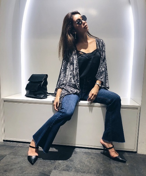 EGOIST（エゴイスト）の「slimフレア切替デニムパンツ（デニムパンツ・レディース・ブラック/ネイビー/ブルー・SMALL/MEDIUM/X-SMALL）」の8枚目の写真