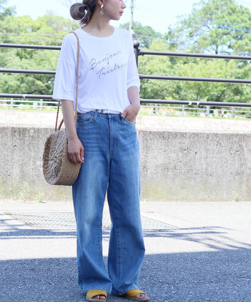 reca（レカ）の「ゆるテロ 落ち感でシンプルだけどオシャレ◇ゆったり 筆記体ロゴTシャツ（Tシャツ/カットソー・レディース・ホワイト/ブラック/キナリ・FREE）」の4枚目の写真