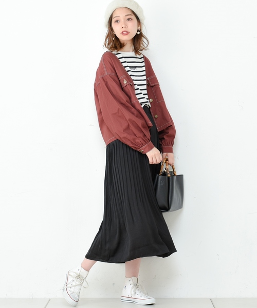 natural couture(ナチュラルクチュール)の「消しプリーツサテンスカート(スカート・レディース・ブラック/ブルー/ミント/キャメル・FREE)」の6枚目の写真