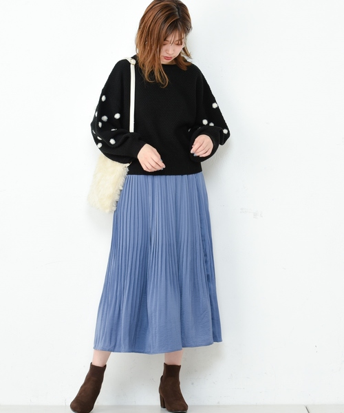 natural couture(ナチュラルクチュール)の「消しプリーツサテンスカート(スカート・レディース・ブラック/ブルー/ミント/キャメル・FREE)」の9枚目の写真
