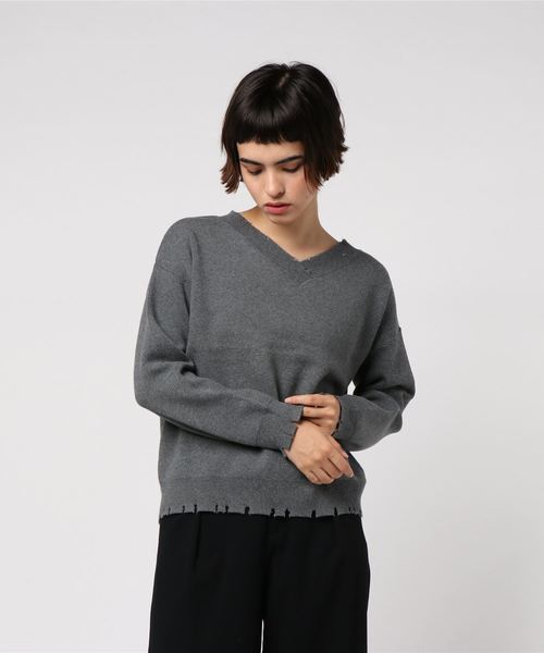 YECCA VECCA（イェッカヴェッカ）の「ダメージVネックニット（ニット/セーター・レディース・ベージュ/パープル/ブラウン/グレー・FREE）」の14枚目の写真