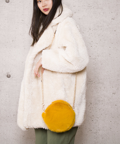 LUGG NAGG(ラグナグ)の「【Jewelobe/ ジュエローブ】フェイクファー チェーンショルダーバッグ(ショルダーバッグ・レディース・ブラック/ベージュ/ピンク/イエロー・FREE)」の6枚目の写真