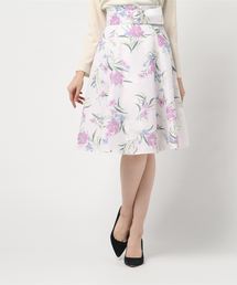 Apuweiser-riche（アプワイザーリッシェ）の「ペイントブーケフラワー  