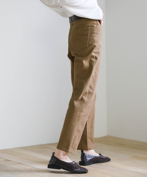 select MOCA(セレクトモカ)の「デニムテーパードパンツ(デニムパンツ・レディース・ブラック/ベージュ/ブラウン/アイボリー・SMALL/MEDIUM)」の18枚目の写真