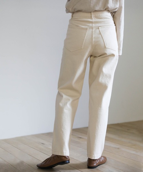 select MOCA(セレクトモカ)の「デニムテーパードパンツ(デニムパンツ・レディース・ブラック/ベージュ/ブラウン/アイボリー・SMALL/MEDIUM)」の14枚目の写真