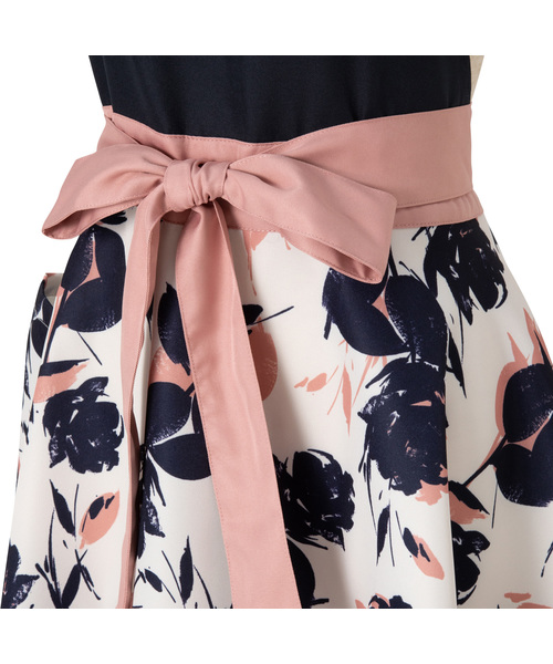 Francfranc（フランフラン）の「シルエ フルエプロン ピンク（エプロン・レディース・マルチ・FREE）」の3枚目の写真