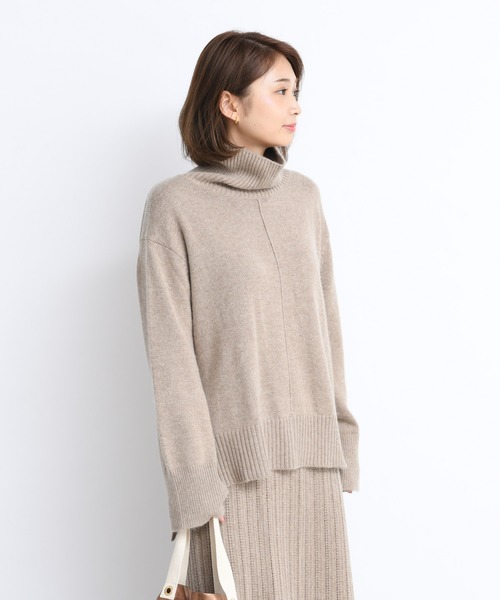 DouDou(ドゥドゥ)の「ニットアップタートル(ニット/セーター・レディース・ベージュ/グリーン・FREE)」の3枚目の写真