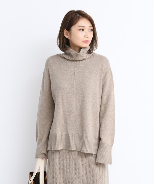 DouDou(ドゥドゥ)の「ニットアップタートル(ニット/セーター・レディース・ベージュ/グリーン・FREE)」の4枚目の写真