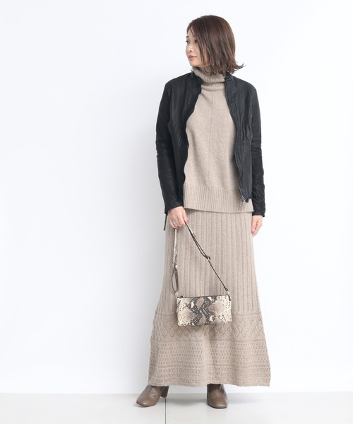 DouDou(ドゥドゥ)の「ニットアップタートル(ニット/セーター・レディース・ベージュ/グリーン・FREE)」の17枚目の写真