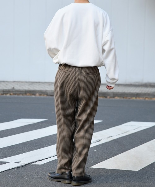 kutir（クティール）の「ファミリー裏起毛スウェットトレーナー（スウェット・メンズ・ブラック/パープル/オフホワイト・MEDIUM/LARGE）」の4枚目の写真