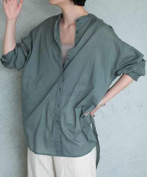 Aunt Marie's（アントマリーズ）の「バンドカラーシルクボイルシアーシャツ / AUNT MARIE’S（シャツ/ブラウス・レディース・グリーン/オフホワイト/ブラック・FREE）」の3枚目の写真