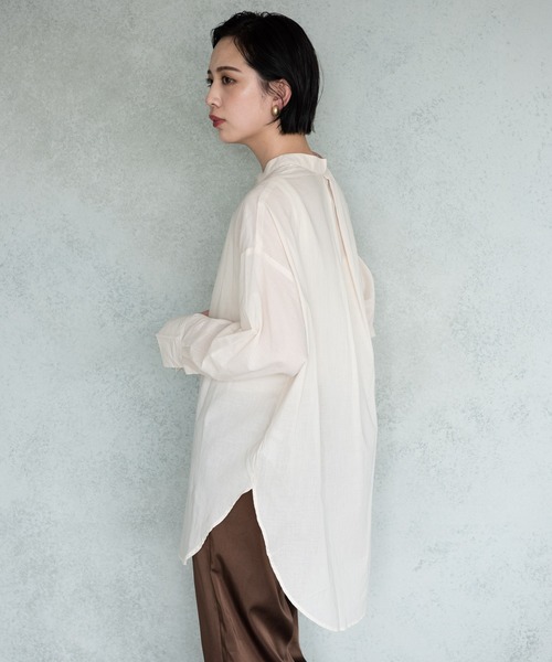 Aunt Marie's（アントマリーズ）の「バンドカラーシルクボイルシアーシャツ / AUNT MARIE’S（シャツ/ブラウス・レディース・グリーン/オフホワイト/ブラック・FREE）」の7枚目の写真