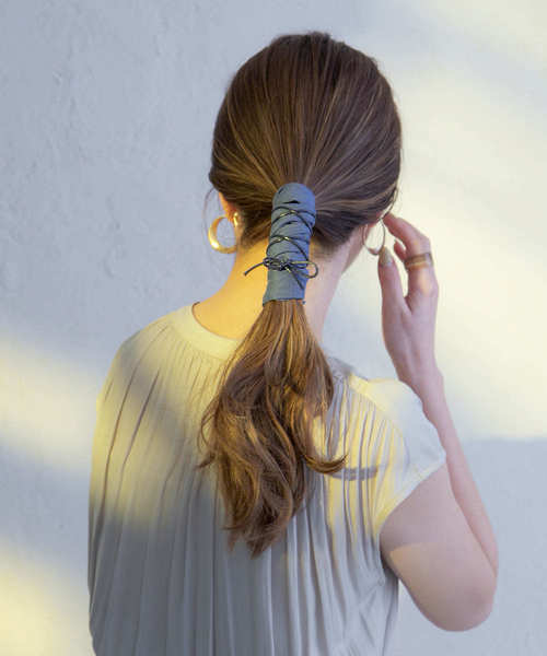 SMELLY（スメリー）の「グルグルコードリボンセット（その他ヘアアクセサリー・レディース・ブラウン系その他/ブルー系その他・-）」の5枚目の写真