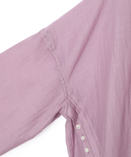 ADAM ET ROPE'(アダムエロペ)の「シアーブザムシャツ(シャツ/ブラウス・レディース・ホワイト/キャメル/ダークラベンダー・FREE)」の12枚目の写真