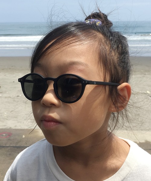 IZIPIZI（イジピジ）の「IZIPIZI/イジピジ PERMAMENT COLLECTION キッズ用サングラス（サングラス・キッズ・ブラック/ブルー/ブラウン/ネイビー/ピンク/グリーン/イエロー・ONE SIZE）」の19枚目の写真