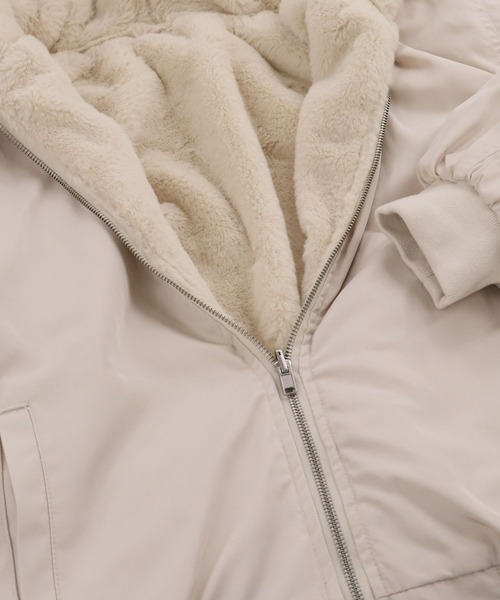 tiptop(ティップトップ)の「ファーリバーシブルフード付きボンバージャケット(MA-1・レディース・ブラック/グリーン/アイボリー/ダークグレー/ピンク/ブラック系その他/カーキ・FREE)」の19枚目の写真