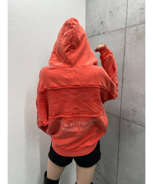ROGER AND RAW（ロジャーアンドロウ）の「ピグメントBACKニット