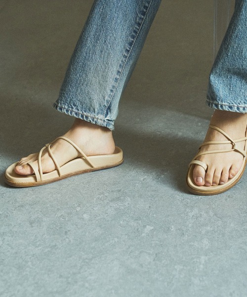 MAURO de BARI(マウロディバリ)の「【MAURO de BARI】レザーサンダル(サンダル・レディース・ブラック/ベージュ・38/36/37)」の11枚目の写真