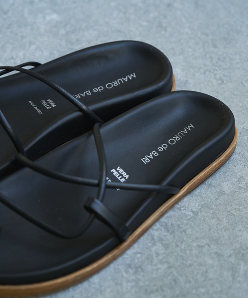 MAURO de BARI(マウロディバリ)の「【MAURO de BARI】レザーサンダル(サンダル・レディース・ブラック/ベージュ・38/36/37)」の3枚目の写真