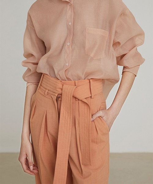 UNSPOKEN(アンスポクン)の「【UNSPOKEN】color belted pants FAZ20188chw(スラックス・レディース・テラコッタ・L/M/S)」の2枚目の写真
