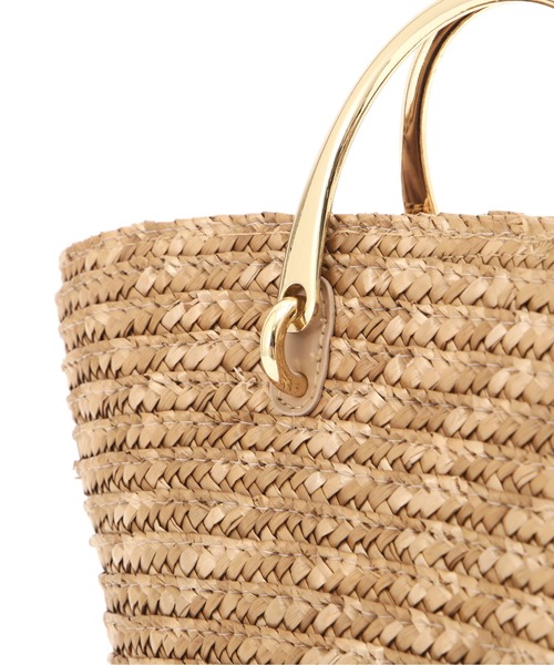 NATURAL BEAUTY BASIC（ナチュラルビューティーベーシック）の「メタルハンドルストロートート（かごバッグ・レディース・ベージュ/ブラック/オフホワイト・ﾌﾘ-）」の15枚目の写真