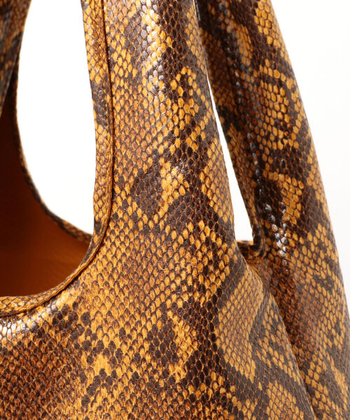 Ray BEAMS（レイビームス）の「Casselini / ストレッチ プリント トートバッグ（トートバッグ・レディース・オレンジ/グリーン・ONE SIZE）」の11枚目の写真