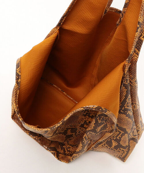 Ray BEAMS（レイビームス）の「Casselini / ストレッチ プリント トートバッグ（トートバッグ・レディース・オレンジ/グリーン・ONE SIZE）」の12枚目の写真
