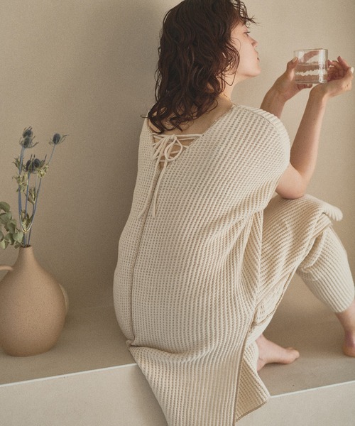 natural couture(ナチュラルクチュール)の「【大人ナチュ】2マイルワッフルセットアップ(セットアップ・レディース・アイボリー/スミクロ/ライトベージュ・FREE)」の3枚目の写真