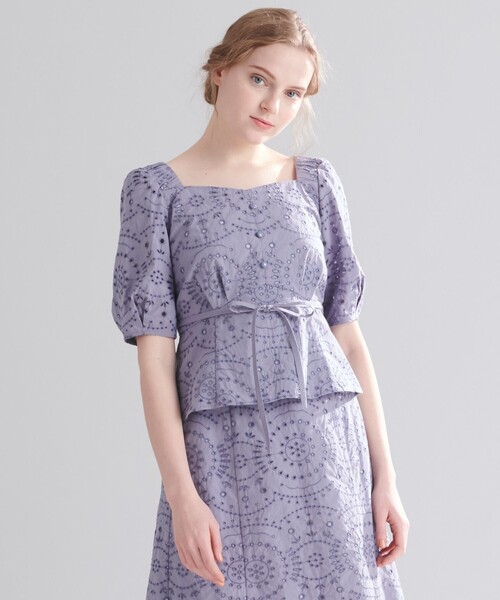 TOCCA(トッカ)の「【WEB限定】【TOCCA LAVENDER】FOODTEXTILE Embroidery Blouse ブラウス(シャツ/ブラウス・レディース・ダルブルー系7/ローズ系7・0/4)」の1枚目の写真