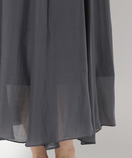mysty woman(ミスティウーマン)の「シアーフレアスカート 948592(スカート・レディース・チャコールグレー/イエロー/アイボリー・FREE)」の13枚目の写真