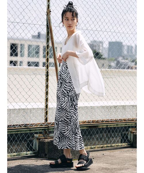 MURUA（ムルーア）の「リネンタッチマーメイドスカート（スカート・レディース・アイボリー/ブラック/その他1・1/2）」の4枚目の写真