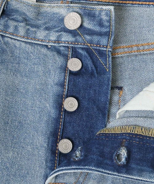 Levi's(リーバイス)の「Levi's/リーバイス 501 SKINNY/スキニーフィット(デニムパンツ・メンズ・ダークインディゴブルー/ライトインディゴブルー・32inch/30inch/28inch/34inch/36inch/38inch/31inch/29inch/33inch)」の7枚目の写真