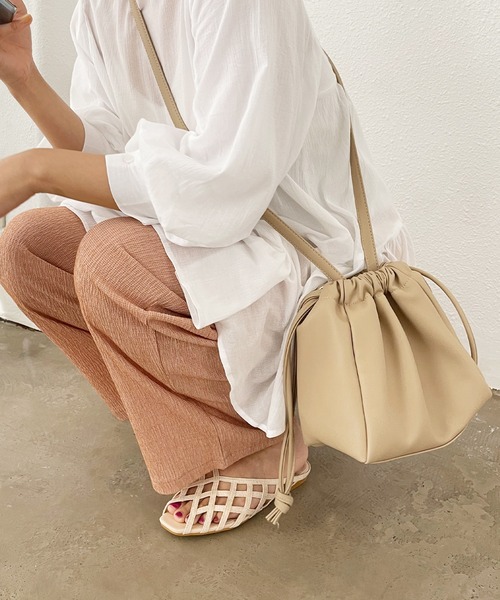 Shelly island（シェリーアイランド）の「クロスメッシュフラットサンダル（サンダル・レディース・ブラック/ベージュ・24.5/23.5）」の7枚目の写真