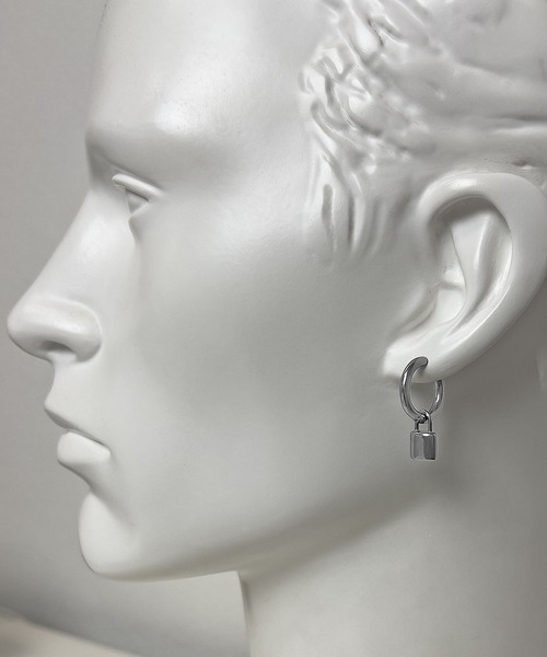 SBG（エスビー）の「SBG 南京錠フープピアス（ピアス（両耳用）・メンズ・シルバー/ゴールド・FREE/#17）」の7枚目の写真