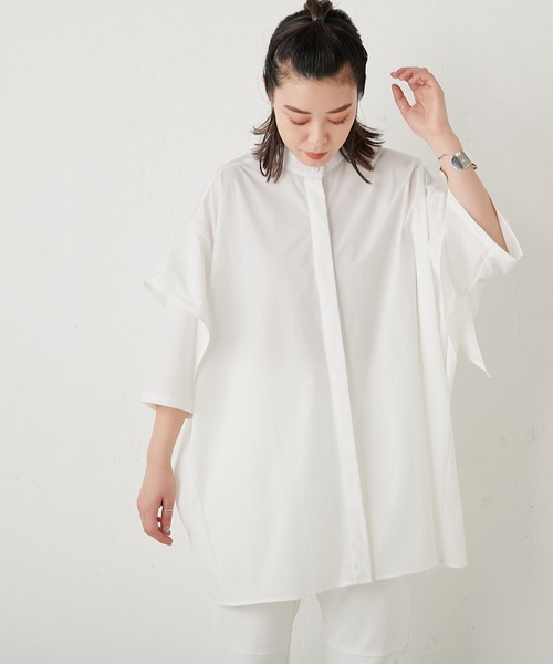 ear PAPILLONNER　イアパピヨネ　ショルダーコンシャス半袖シャツ　白 ear PAPILLONNER（イアパピヨネ）の「ショルダーコンシャス半袖