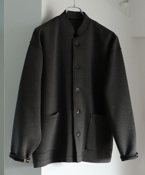 BEAMS LIGHTS（ビームスライツ）の「BEAMS LIGHTS / ダンボールニット マンダリンカラージャケット (セットアップ対応/ワンマイルウェア/ルームウェア)（ノーカラージャケット・メンズ・チャコールグレー/ブラック・SMALL/MEDIUM/LARGE）」の2枚目の写真