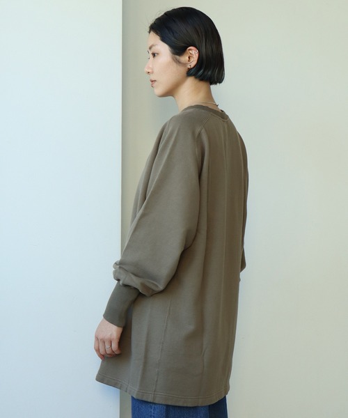 note et silence （ノートエシロンス）の「et sort. 甘撚り裏毛　ロングスウェット（スウェット・レディース・ネイビー/カーキ/キナリ・FREE）」の17枚目の写真