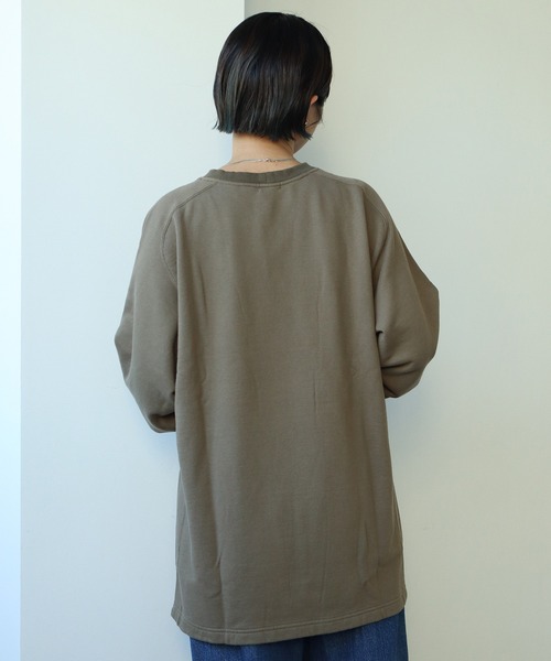 note et silence （ノートエシロンス）の「et sort. 甘撚り裏毛　ロングスウェット（スウェット・レディース・ネイビー/カーキ/キナリ・FREE）」の18枚目の写真