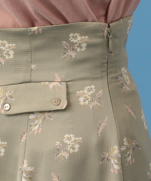 ME COUTURE(ミークチュール)の「ブライトフローラスカート(スカート・レディース・ベージュ/オリーブ・0/1)」の7枚目の写真
