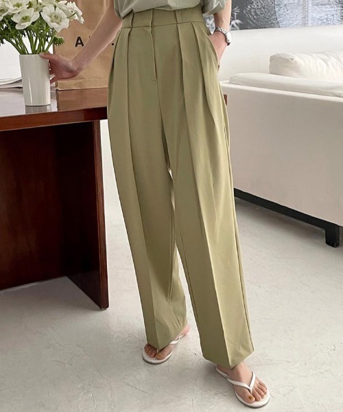 KOR（ケーオーアール）の「センタープレス ハイウエスト ストレートワイドスラックス（スラックス・レディース・ベージュ/ブルー/グリーン・S/M/L）」の22枚目の写真