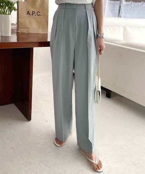 KOR（ケーオーアール）の「センタープレス ハイウエスト ストレートワイドスラックス（スラックス・レディース・ベージュ/ブルー/グリーン・S/M/L）」の15枚目の写真