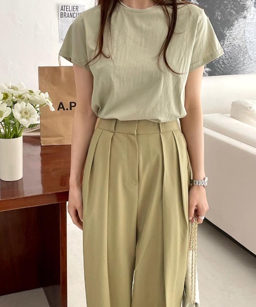 KOR（ケーオーアール）の「センタープレス ハイウエスト ストレートワイドスラックス（スラックス・レディース・ベージュ/ブルー/グリーン・S/M/L）」の17枚目の写真