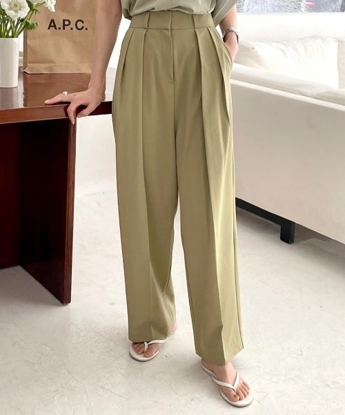 KOR（ケーオーアール）の「センタープレス ハイウエスト ストレートワイドスラックス（スラックス・レディース・ベージュ/ブルー/グリーン・S/M/L）」の18枚目の写真