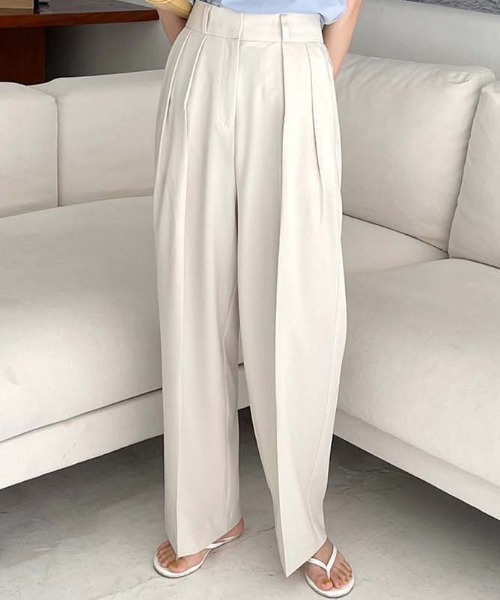 KOR（ケーオーアール）の「センタープレス ハイウエスト ストレートワイドスラックス（スラックス・レディース・ベージュ/ブルー/グリーン・S/M/L）」の11枚目の写真