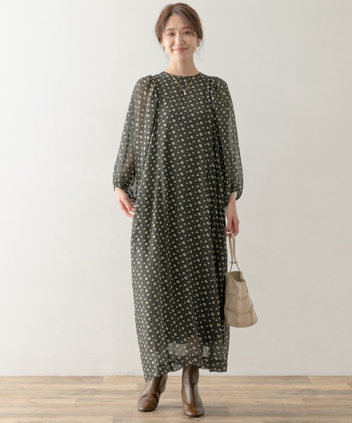 F by ROSSO（エフバイロッソ）の「F by ROSSO　フラワープリントボリュームスリーブワンピース（ワンピース・レディース・ブラック/ベージュ/マスタード・FREE）」の14枚目の写真